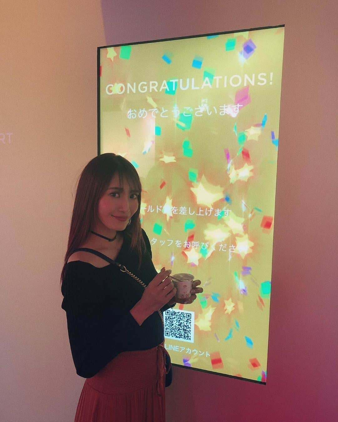 ANNA 杏奈さんのインスタグラム写真 - (ANNA 杏奈Instagram)「✈︎ 【YOOX 15周年記念ポップアップストア】に一足お先にお邪魔してきました🎉 ・ ゲームに参加するともれなく素敵なギフトやクーポンがもらえるかも..💗 ・ 自分が選んだカラーで撮影できるデジタルフォトブースや、カラフルなオリジナルドリンクの提供、トートバッグのノベルティプレゼントもあるみたい🥰 9/14(土)12:00~22:00開催してるみたいだよ〜💗 ・ ・ #YOOX  #YOOXJP15thanniversary #model #coordinate #ヨガ #yoga  #東京 #fashion  #tokyo #trip #travel #tbt #hawaii #waikiki #official #客室乗務員 #インスタ映え #surfing #サーフィン  #ダイエット #おしゃれさんと繋がりたい #カフェ好き」9月13日 19時32分 - anna_maria_end18