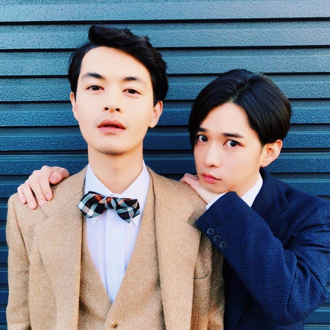 千葉雄大のインスタグラム：「映画「人間失格」 本日より公開です。 ぜひともご覧ください。 瀬戸さんと。」