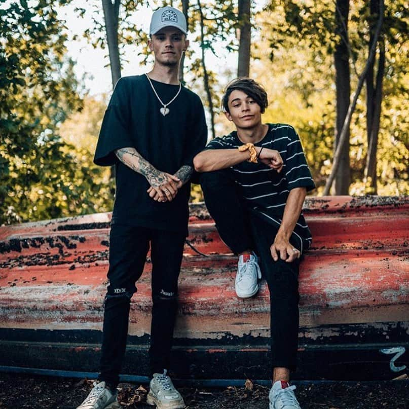 Bars and Melodyさんのインスタグラム写真 - (Bars and MelodyInstagram)「Who’s ready for the next release 🤷🏻‍♂️?」9月13日 19時42分 - barsandmelody