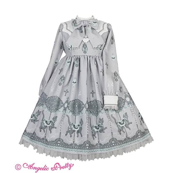 今井キラのインスタグラム：「🌙今井キラ×Angelic Pretty🌙﻿ Dream Cat Go Roundシリーズ﻿ ﻿ テキスタイルを担当させて頂いたDream Cat Go Roundシリーズの先行ご予約会が9/14（土）Angelic Pretty東京店で開催されます！﻿ グレーはSpecial Setだけの限定色となります☆﻿ ﻿ 詳細はこちらのページでご確認ください💫﻿ http://www.angelicpretty.com/newarrival/dream_cat_go_round/index2.htm﻿ ﻿ #angelicpretty #kiraimai」
