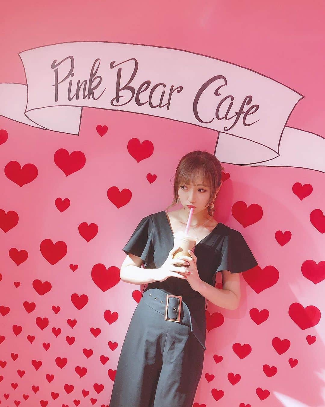 星野麻里愛さんのインスタグラム写真 - (星野麻里愛Instagram)「映えた❤️ #くまたぴ #くま #タピオカ #大須 #大須タピオカ #名古屋タピオカ #pinkbearcafe #pinkbear #pink」9月13日 19時49分 - maria.pink28