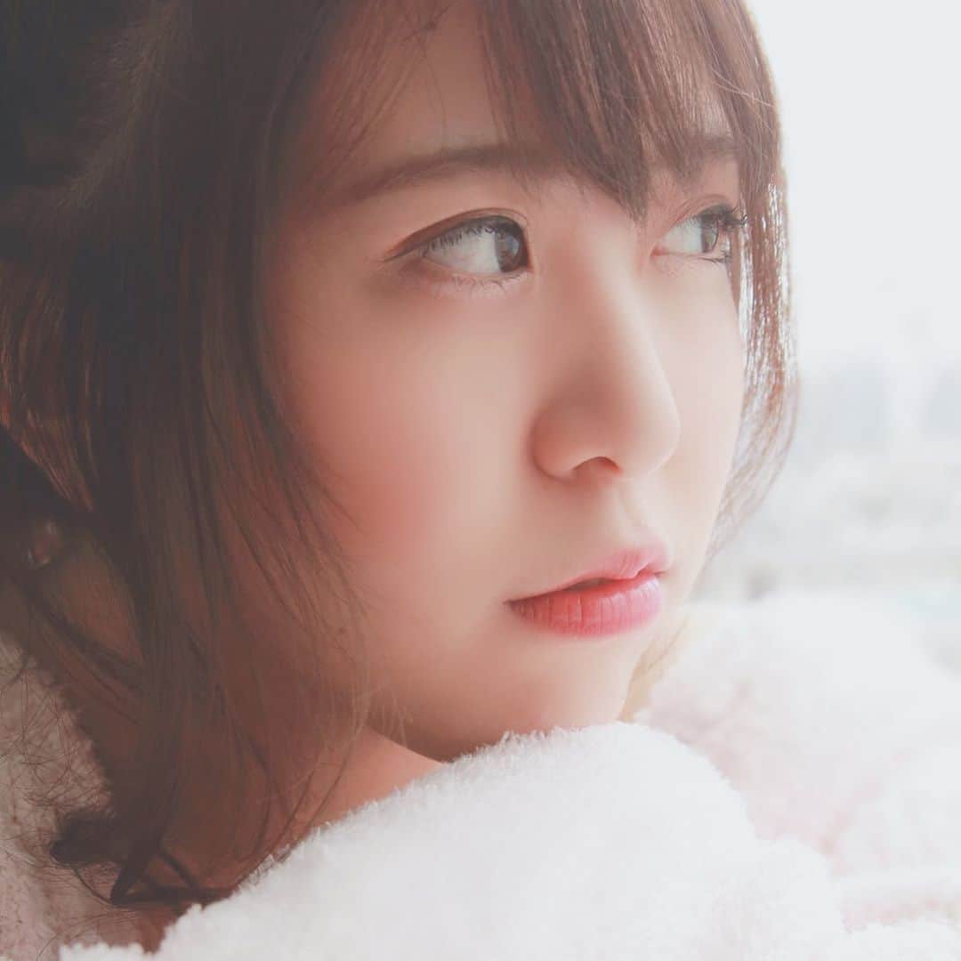 井上麗夢のインスタグラム：「ジム活ジム活…！﻿ ﻿ ジム活しながら﻿ ダイエット動画を流し見しているのが好き﻿ なんとなく頑張ろう〜って思える﻿ んですけど﻿ ﻿ やっぱりバラエティ見てる方が好きみたい笑﻿ ﻿ #ダイエット﻿ #ジム活﻿ #バラエティ﻿ #YouTube﻿ #女優﻿ #井上麗夢」