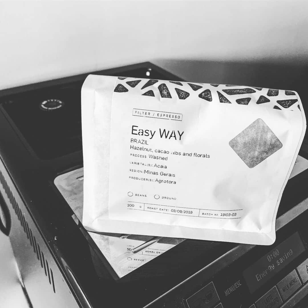 久保裕也さんのインスタグラム写真 - (久保裕也Instagram)「コーヒータイム☕️ 新しいコーヒー豆を頂いたのでチャレンジ 色んな味試して味がわかるようになりたい。」9月13日 20時41分 - kuboyuya31