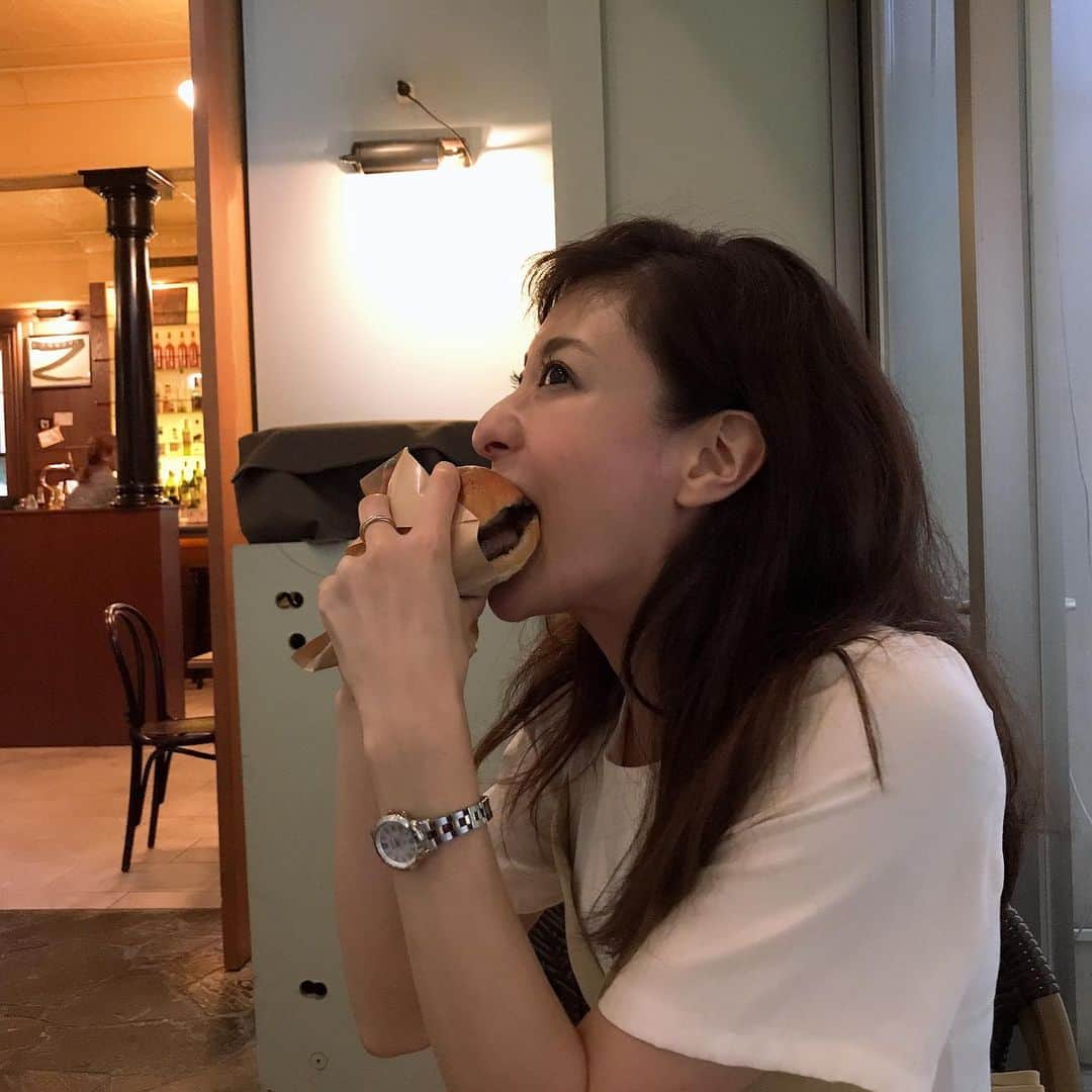 高橋麻美さんのインスタグラム写真 - (高橋麻美Instagram)「ハンバーガー🍔  #hamburger#lunch#表参道」9月13日 21時59分 - charmy421