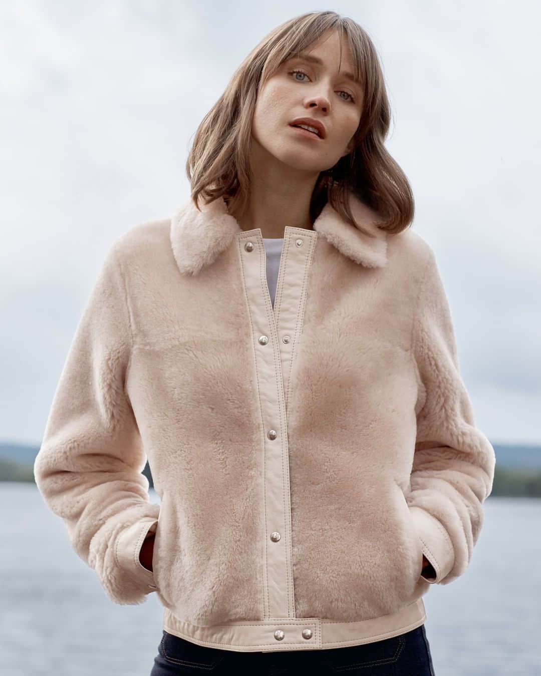 のインスタグラム：「Cozy-chic in #IRISandINK’s Lisbet leather-trimmed shearling coat — exclusive to #THEOUTNET  Shop all your favorite #IRISandINK looks, just visit #linkinbio 👆」