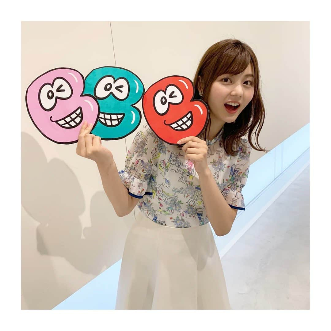 佐藤梨那さんのインスタグラム写真 - (佐藤梨那Instagram)「バズリズム02 ．  バカリズムさんデザインの ロゴマークがとってもインスタ映え☺︎✨ ．  今夜のゲストは 乃木坂46の皆さん♪」9月13日 22時06分 - sato_lina