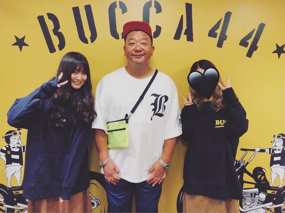 のインスタグラム：「TKO木下さんディレクションのブランド 「bucca44」のA/W展示会行ってきたよ✨  どれも可愛すぎてオーダーと即購入 しました😂 女性も可愛く着こなせるブランドです☆ パーカーも2個目買っちゃった😝 今年はエキゾチック女子磨きます笑 . . . #bucca44 #bucca #ブッカ44 #ブッカ #アメカジ #藤田早希 #役者 #女優 #俳優 #マルチタレント #タレント #モデル #ダンサー #さきちょり #newgatetokyo #東京 #渋谷 #ニューゲートトーキョー  #talent #model #actor #dancer #芸能 #aw #展示会 . . .」