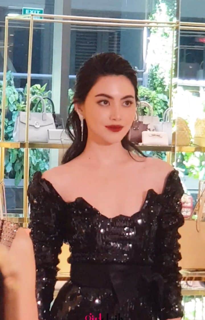 CeCi Thailandのインスタグラム
