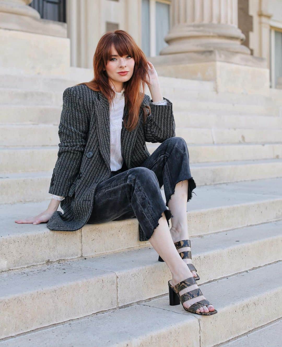 のインスタグラム：「When I started Sea of Shoes twelve (!!!) years ago, I had no idea I would still be doing it today. This was a long time before Instagram was around, and only a little bit after Twitter started. There were a lot less of us bloggers back then, and I remember feeling so excited the day one of my favorite early bloggers (@susiebubble!) responded to one of my comments. To be immersed in something so real and so new was such an exciting feeling. I was a teenager in suburban North Texas, where my interest in fashion could feel isolating. To be a part of a community of people who felt the way I did about fashion was (and continues to be) a life-changing experience. When I reflect on the beginnings of fashion blogs and how they've evolved the industry, I feel really lucky to have been there in the beginning to witness and participate in that shift. Thank you @Ninewest for choosing me as one of the #NineWestGroundBreakers! #ad」