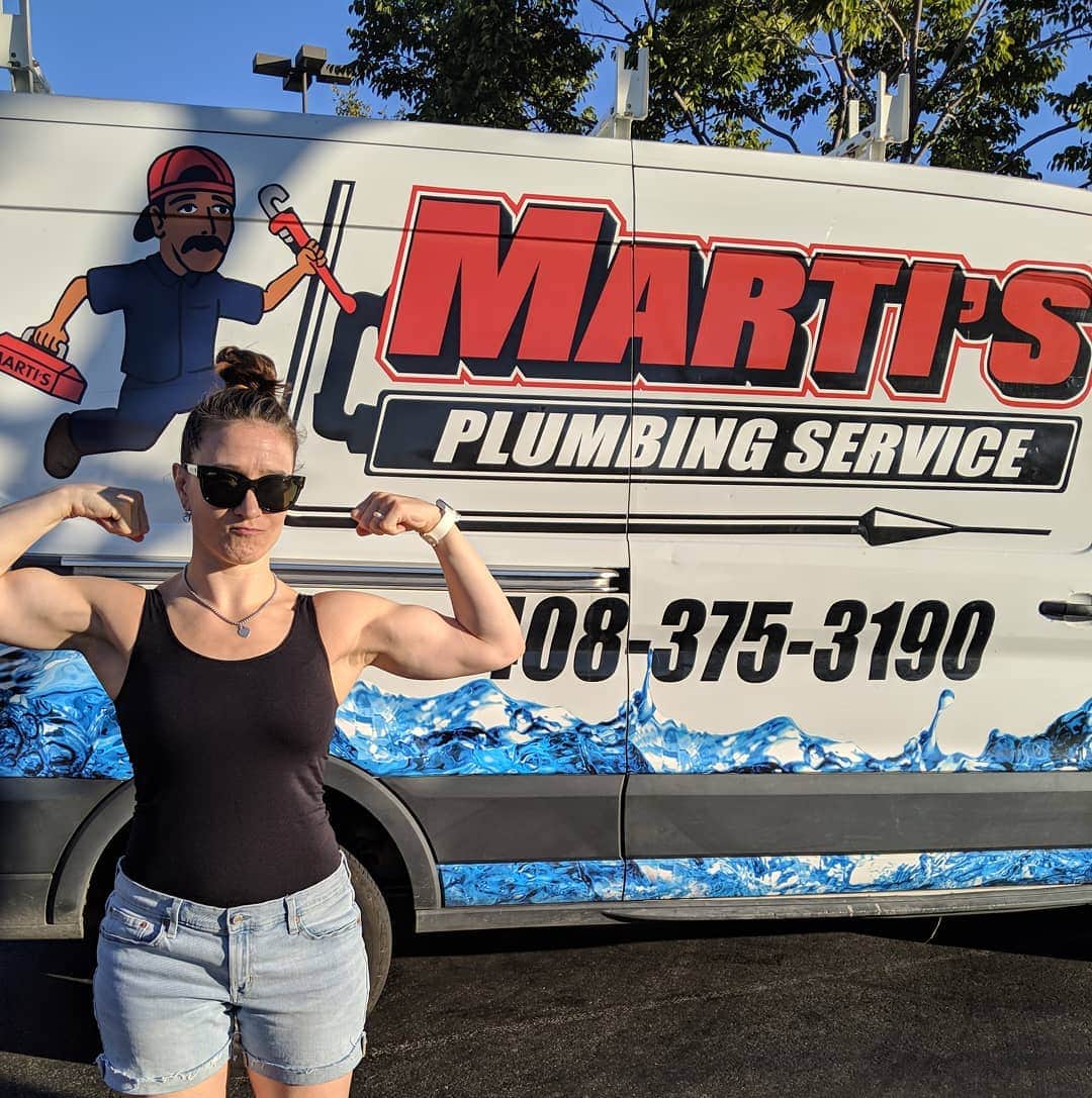 マルティ・マロイのインスタグラム：「#Pipes」