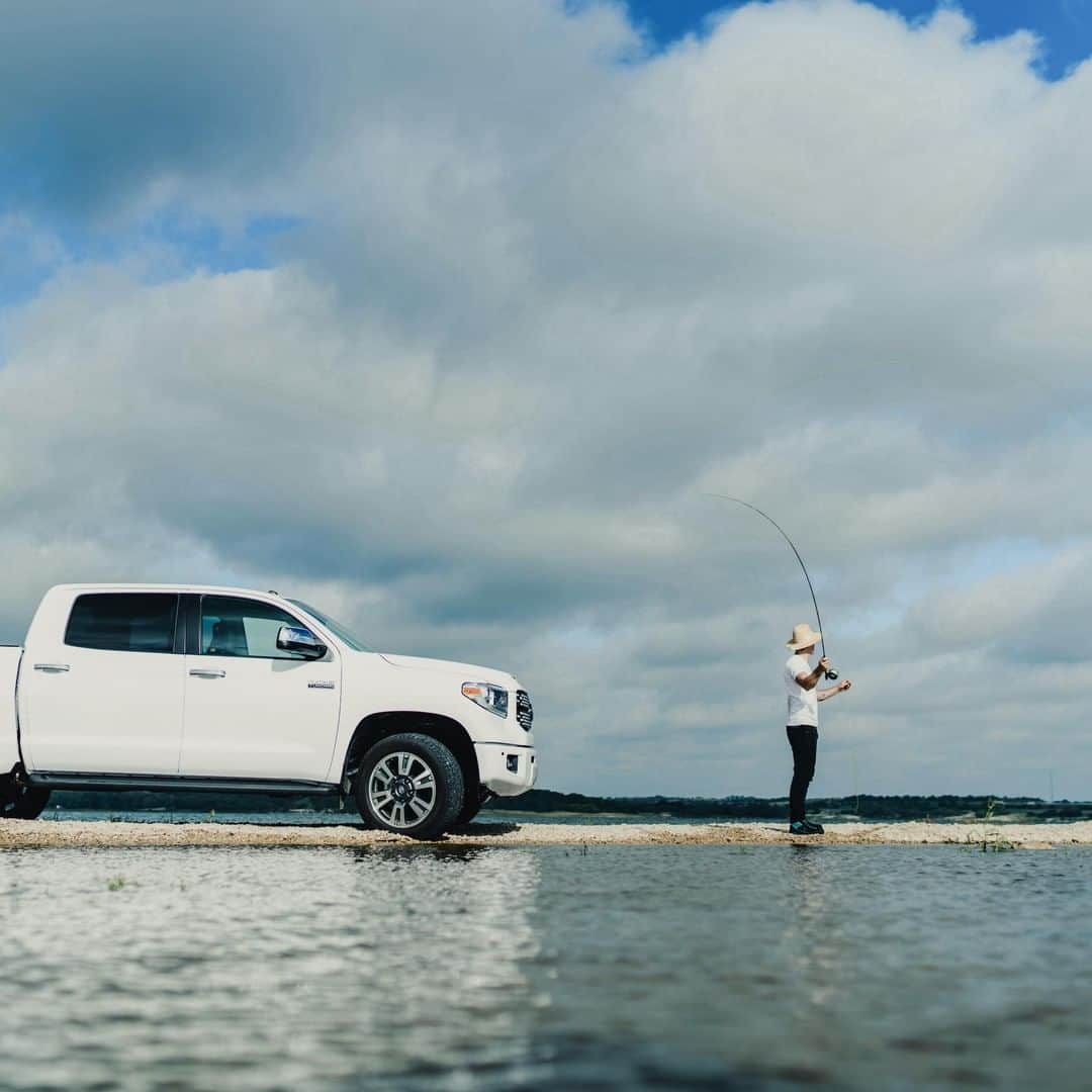 toyotausaさんのインスタグラム写真 - (toyotausaInstagram)「Cast all your troubles away. #Tundra #LetsGoPlaces」9月14日 2時23分 - toyotausa