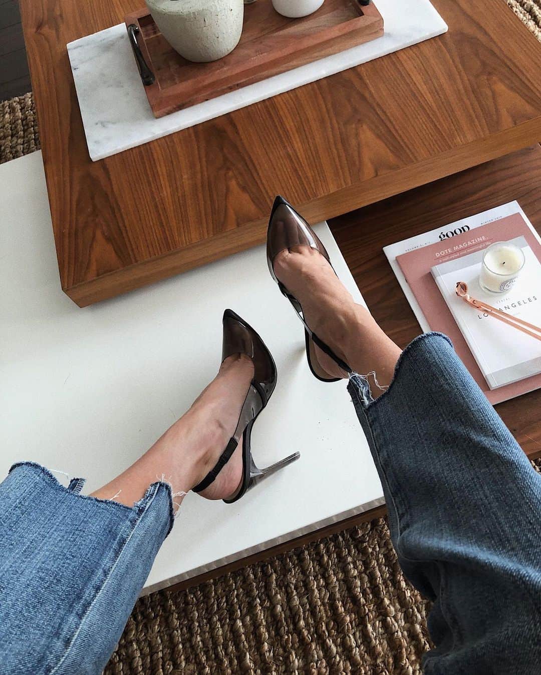 ALDO shoesさんのインスタグラム写真 - (ALDO shoesInstagram)「Le freak, c’est chic. Our Feiwia pump is a clear choice to get you through this full moon on Friday the 13th in style. Photo by @ambervscott #footwearfriday #AldoShoes」9月14日 2時46分 - aldo_shoes
