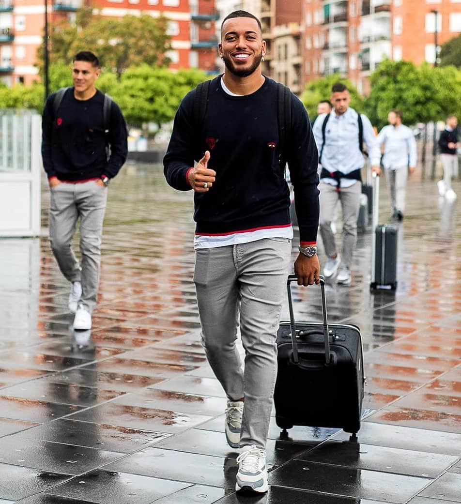 ルベン・ヴェソのインスタグラム：「Madrid 📍😄👍🏽」