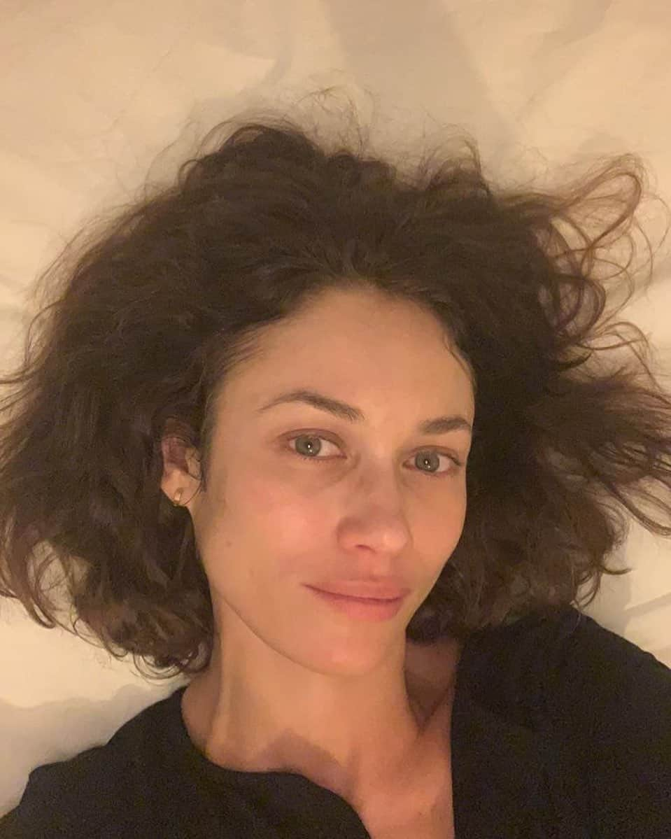 オルガ・キュリレンコさんのインスタグラム写真 - (オルガ・キュリレンコInstagram)「Exhausted after a long week... _______________________________________________________ #FridaySelfie #ReadyForTheWeekend」9月14日 3時02分 - olgakurylenkoofficial