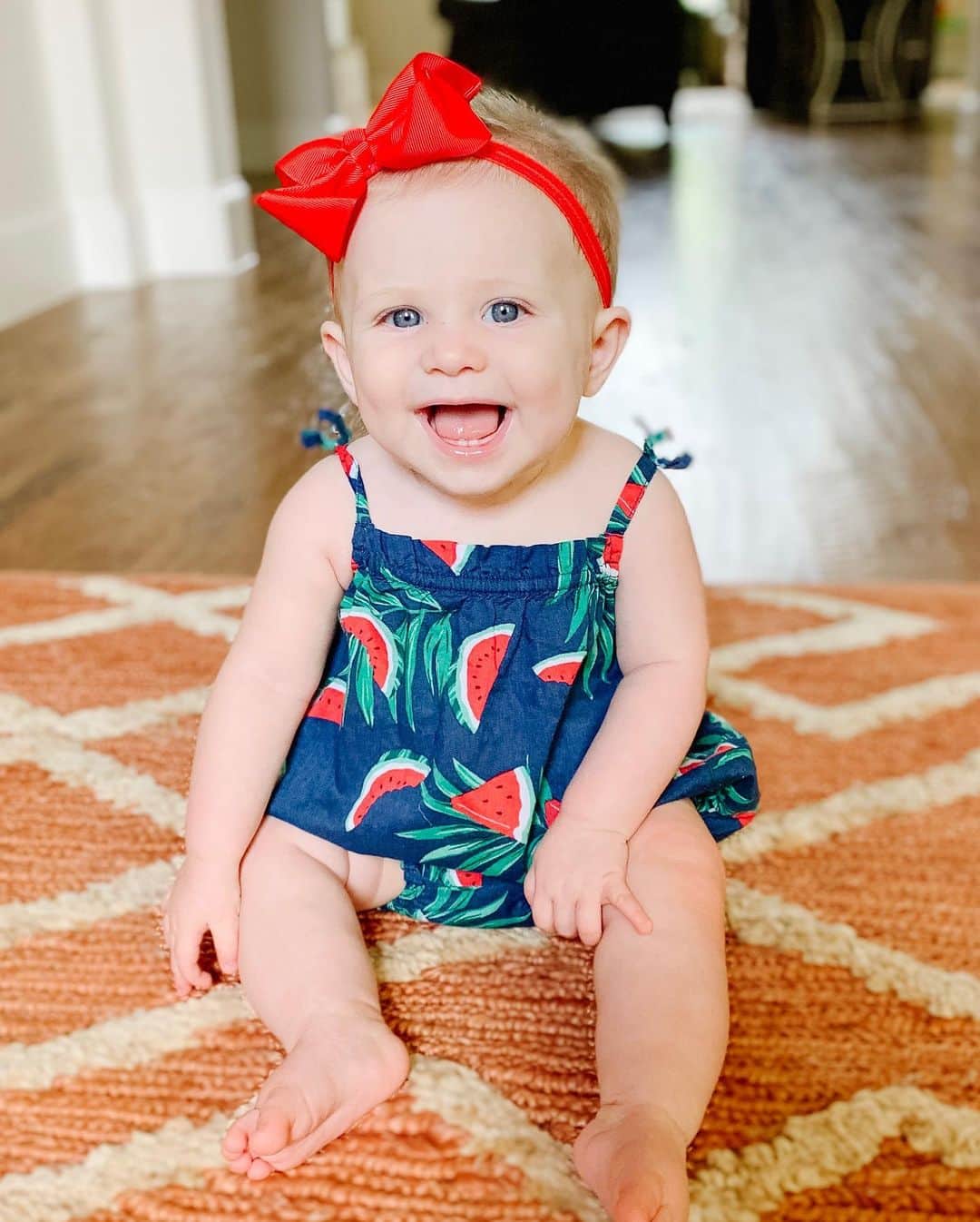 カーリー・パターソンさんのインスタグラム写真 - (カーリー・パターソンInstagram)「Emmaline made 7 months yesterday! I could not be more obsessed with my sweet angel❤️🍉」9月14日 3時07分 - carlypatterson04