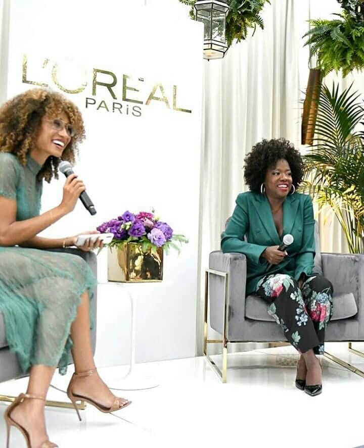 ヴィオラ・デイヴィスさんのインスタグラム写真 - (ヴィオラ・デイヴィスInstagram)「Beautiful sit down with @elainewelteroth at the L’Oréal launch event! ❤️ #worthit #unstoppable #lorealparisfamily @lorealmakeup @lorealskin」9月14日 3時07分 - violadavis