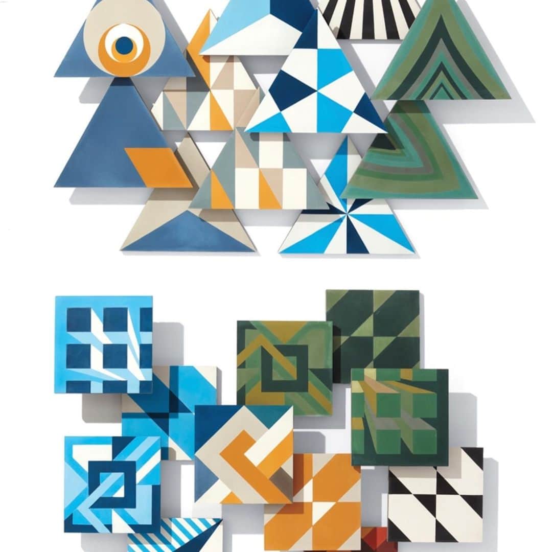 Reiko Lewisさんのインスタグラム写真 - (Reiko LewisInstagram)「日本語は英語に続く)  Geometric Tiles One of the trend this year in bathroom tiles is “Geometric Tiles”. Showing the innovative product who won the Best of 2018 Year Award by Interior Design Magazine. It is very much fun! http://nycementtile.com/pages/collections.html 今年の浴室用タイルのトレンドの1つ、「幾何学模様のタイル」です。 Interior Design Magazineによる2018年のベストアワードを受賞したタイルを紹介。 楽しい！ #hawaiiresident #interiordesign #interiorlovers #interiortrends #tile #ハワイ在住 #インテリアデザイン #インテリア好き #タイル #インテリアトレンド」9月14日 3時27分 - ventus_design_hawaii
