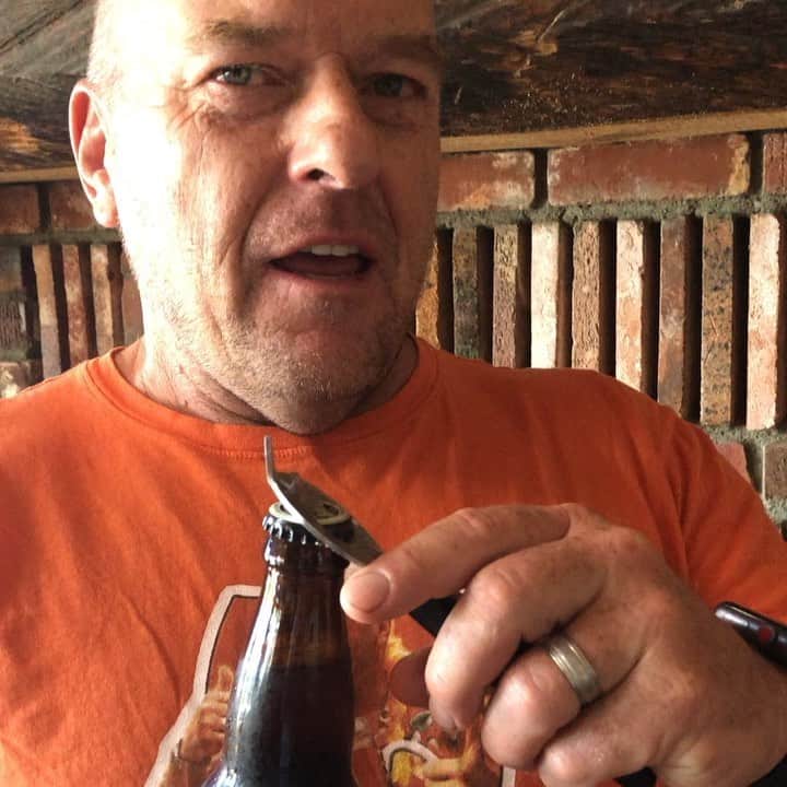 ディーン・ノリスのインスタグラム：「Know what pairs well with El Camino? @schraderbrau_bb Get yours at www.craftshack.com in time for the movie. @figmtnbrew @breakingbad」