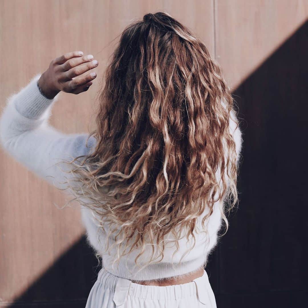 Kristin Essのインスタグラム：「Let it go.」