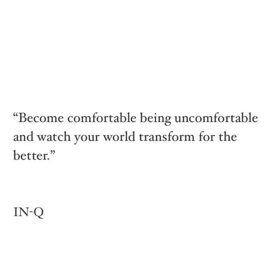 ジュリアン・ハフさんのインスタグラム写真 - (ジュリアン・ハフInstagram)「The only way we can TRANSFORM is to step outside of our comfort zones.」9月14日 5時07分 - juleshough