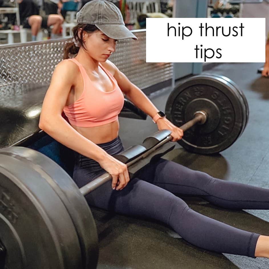 Sarah Ramadanのインスタグラム：「🍑HIP THRUST TIPS⚡️ ⠀ here’s a little rundown on some of my fave cues when performing the hip thrust. every time I perform a set, I make sure I keep these cues in the back of my mind to make sure everything feels good and my glutes are firing up🔥 ⠀ Some additional tips for you: ⠀ ☑️Invest in a sturdy hip pad: I use one by @ironbullstrength and it’s super cushiony. no more nasty bruising!🙌🏼 ⠀ ☑️Use a bench height that’s about 1 ft (I am quite petite at a hefty 5’3” so if you’re taller you may want to go a lil higher than that😁) ⠀ ☑️Keep your knees in close to your body. The farther out you go, you’ll tend to feel the HT more in your hamstrings ⠀ ☑️You don’t need to control the weight back down after each rep. let gravity do that work for you, instead keep your energy on the coming up portion of the movement, eg. the thrust! ⠀ now, please enjoy your Friday and keep strength and self-love at the forefront of your weekend!💜🥰 ⠀ #fightforgrowth #fitnessmotivation #hipthrust」