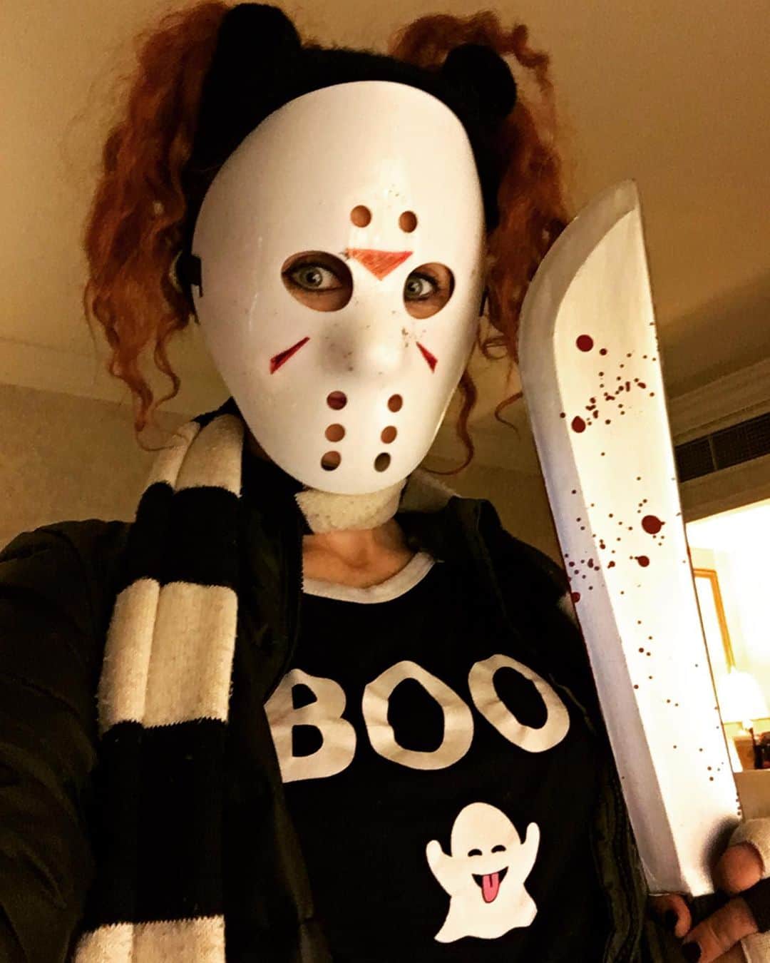 ボニー・モーガンのインスタグラム：「Oh it’s ON! It’s SO ON!! #fridaythe13th #adventuresofbendybonnie #timetorunamok #amokamokamok #samara #bonniemorgan #samaramorgan #jason #crossover #rings #thisisgonnabegood #shenanigans #boo #thering #happyfridaythe13th #bendybonnie」
