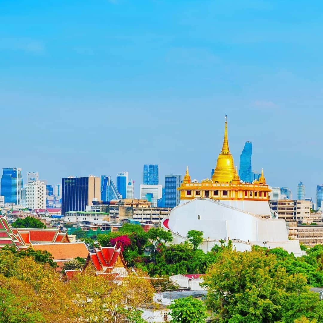タイ国政府観光庁さんのインスタグラム写真 - (タイ国政府観光庁Instagram)「【航空券が当たる！】 バンコクでリッチな旅をしよう🇹🇭 . タイの物価は日本の約３分の１と言われています。タイではお手ごろな価格のホテルや食堂、ナイトマーケットなどで旅を楽しむのがこれまでの常識ですが、今回はワンランク上の旅の仕方を提案します 💡 . アンケートに答えて、抽選で計40名様にペア航空券やバンコクの5つ星ホテルの宿泊券などが当たる！ . ⚠️応募は10月23日（月）まで⚠️ . 詳細と応募はプロフィールのリンクから又はストーリーをチェック💁 @AmazingThailandJP . ✨🎁賞品ランナップ🎁✨ . 🇯🇵日本✈️バンコク🇹🇭ペア往復航空券 by @Thai_Airways_Japan . 🏨5つ星ホテルのペア宿泊券🏨 @thesiamhotel . @siamkempinski . @waldorfastoriabangkok . @hyattregencybangkoksukhumvit . . #タイ #タイ旅行 #はじめてのタイ #もっと知りタイ #こんなタイ知らなかった #旅好きな人と繋がりたい #旅行好きな人と繋がりたい #海外旅行 #旅行 #旅 #航空券 #秋旅 #冬旅 #thailand #thailandlife #amazingthailand #thailandtravel #thailandtrip #thai #thaistagram #lovethailand #lovethailand」9月14日 8時36分 - amazingthailandjp