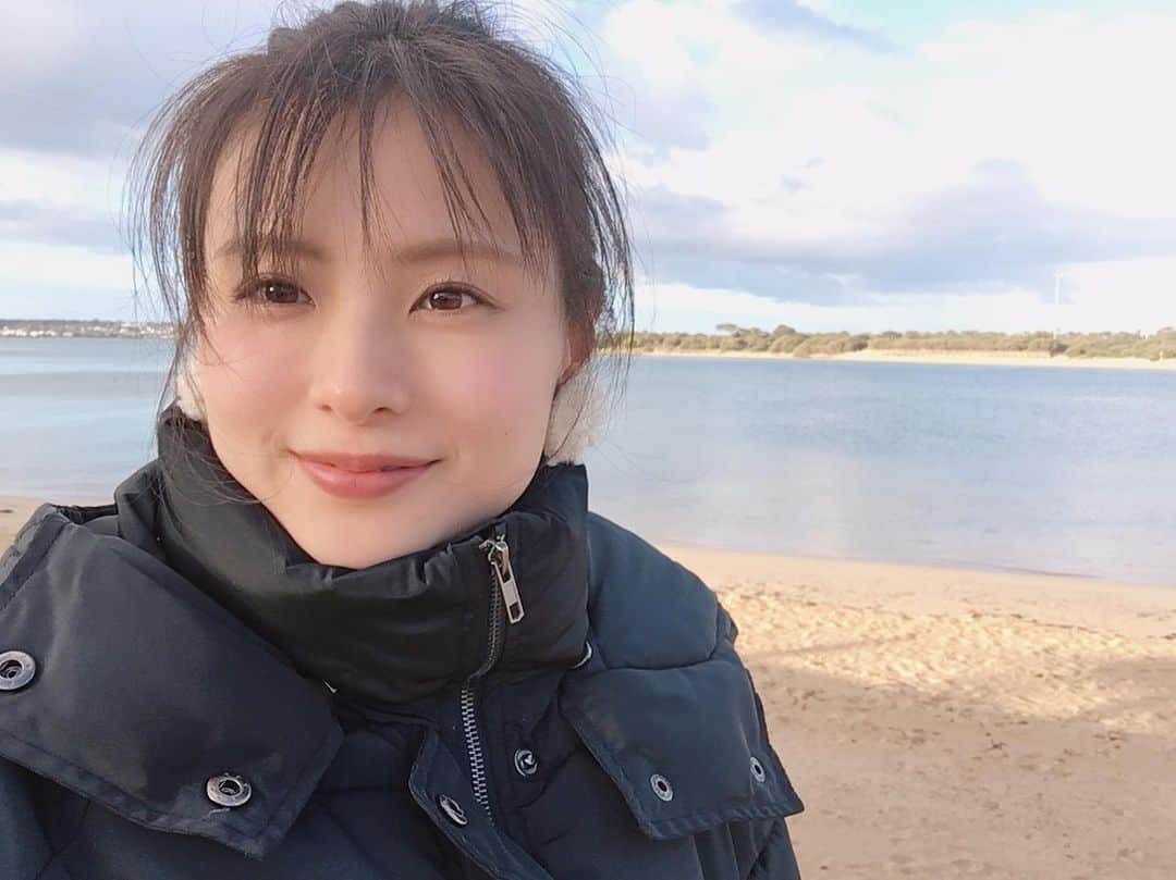 朝見心のインスタグラム：「(∵) 【オーストラリア3日目】 海 夕方 そろそろお腹空いてるところ ___________ #メルボルン旅行記🇦🇺」
