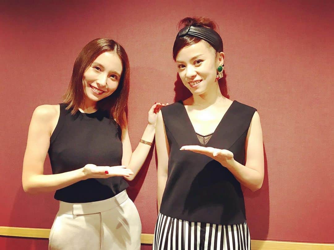 azumiのインスタグラム：「May.Jさんのラジオ JFN 『Have Dreams!』に出演しています！楽しかった〜❤️皆さん、ぜひお聴きくださいませ！ #mayj #wyolica #ワイヨリカ」