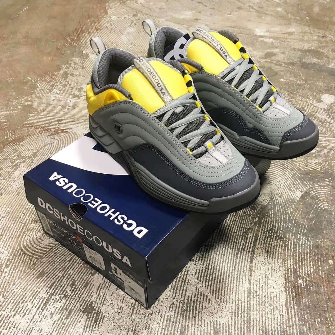 のインスタグラム：「DC SHOES からまさかの復刻モデル、WILLIAMS OG が入荷✴️もちろん数量限定ですのでお早めにどうぞ⏳ #dcshoes #steviewilliams #williamsog #ディーシー #skateboard #skateboarding #skater #カリフォルニアストリート #カリスト #スケートボード #スケボー #スケーター #californiastreet #calst」