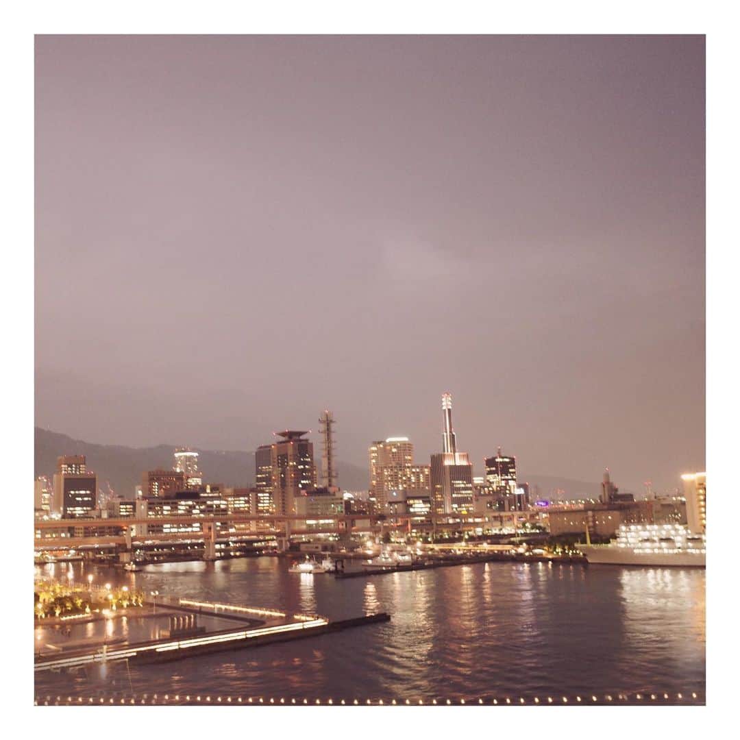 黒木晴香のインスタグラム：「夜景もばっちり ——————————— #nightview #harbor #秋めいてきたね」
