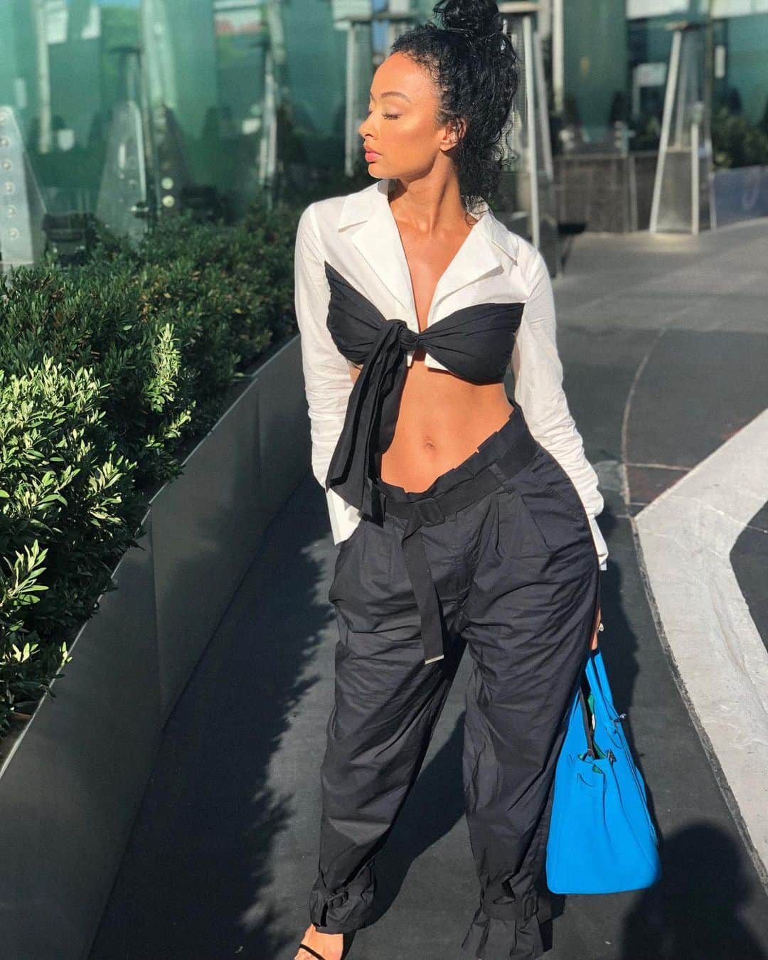 Draya Micheleさんのインスタグラム写真 - (Draya MicheleInstagram)「Chu been doin all day?  Outfit: @lacademie_ @revolve」9月14日 11時34分 - drayamichele