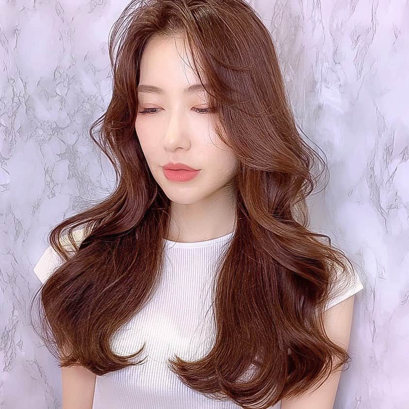 原涼香のインスタグラム：「韓国人になれるカット🇰🇷💕 #韓国式レイヤーカット 大人気です❤︎ ㅤㅤㅤㅤㅤㅤㅤㅤㅤㅤㅤㅤㅤ」