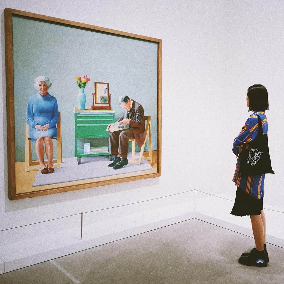 リウ・ウェンのインスタグラム：「Looking at the past, present, and future all at once 👁」
