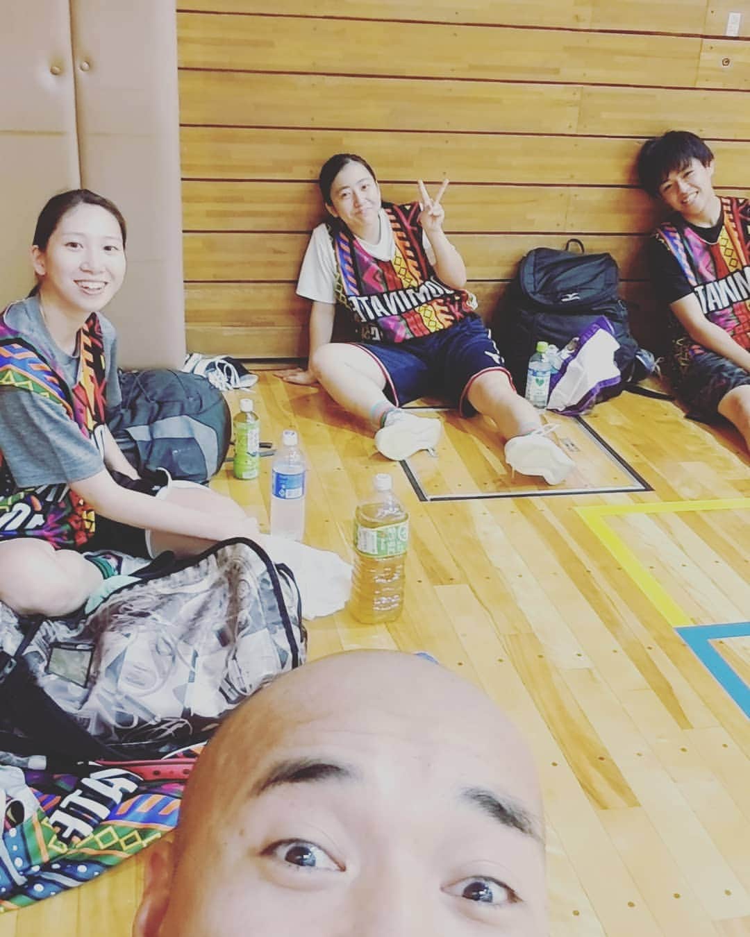 のインスタグラム：「今日は、お洒落な街でトーナメントに弟子たちと🎵楽しみまーす🙇 #enjoyurday #3×3#トーナメント#楽しみまーす #jfivebasketballschool #jfivechildren」
