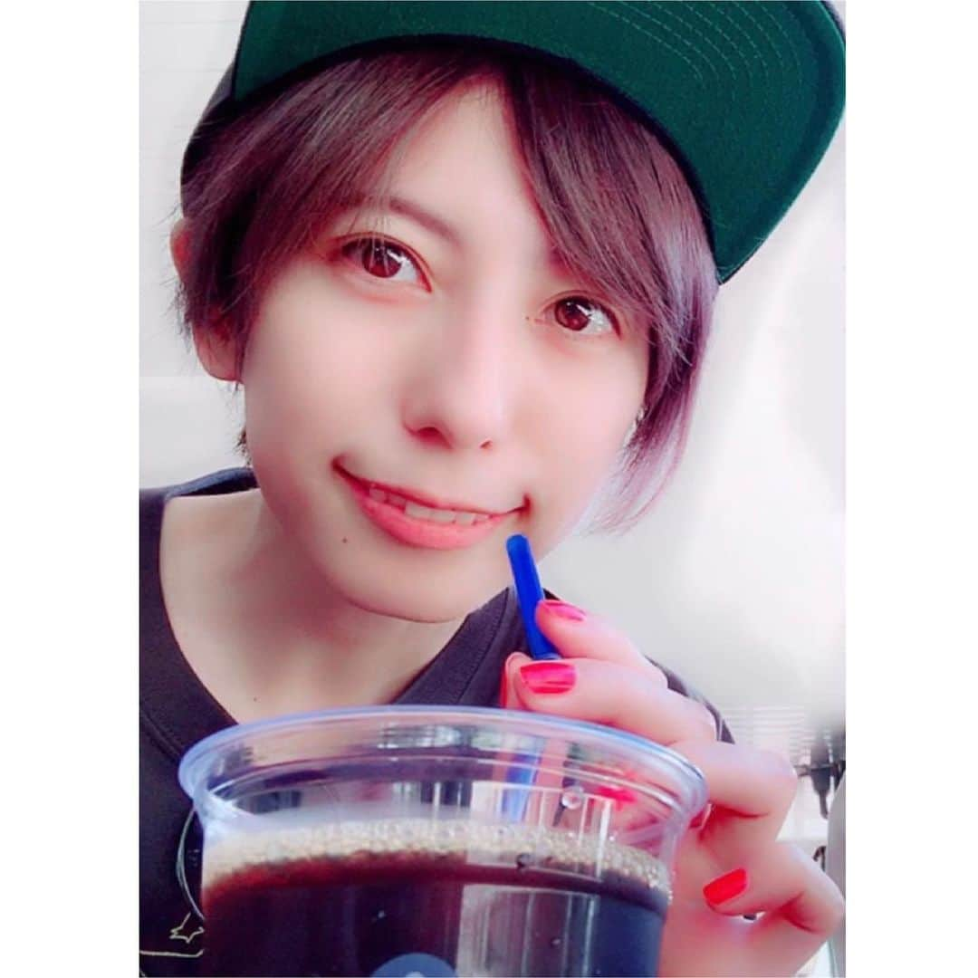 乃亜さんのインスタグラム写真 - (乃亜Instagram)「冷コーを飲む私」9月14日 12時28分 - noa.noa.chocolat