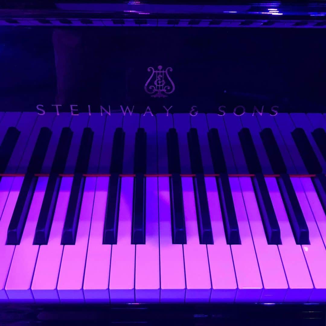 上杉洋史のインスタグラム：「The new tour has started. 529130 D #piano #steinway #venue #todayspiano #instapiano #pianophotography #iwasakihiromi #concert」