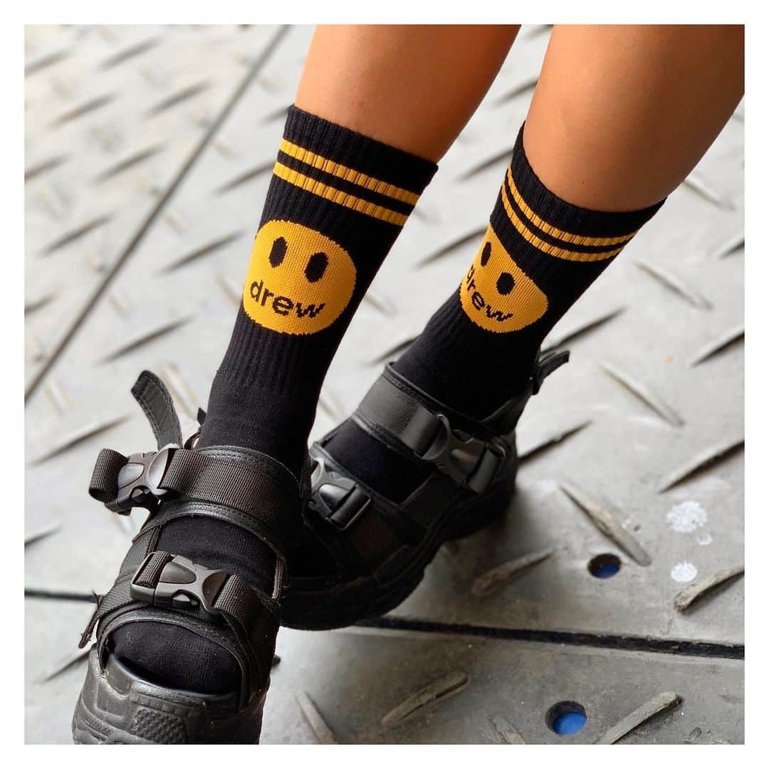 のインスタグラム：「. . New Socks🤩 . #newone #drew #drewhouse ✅ @selectshop.agape」