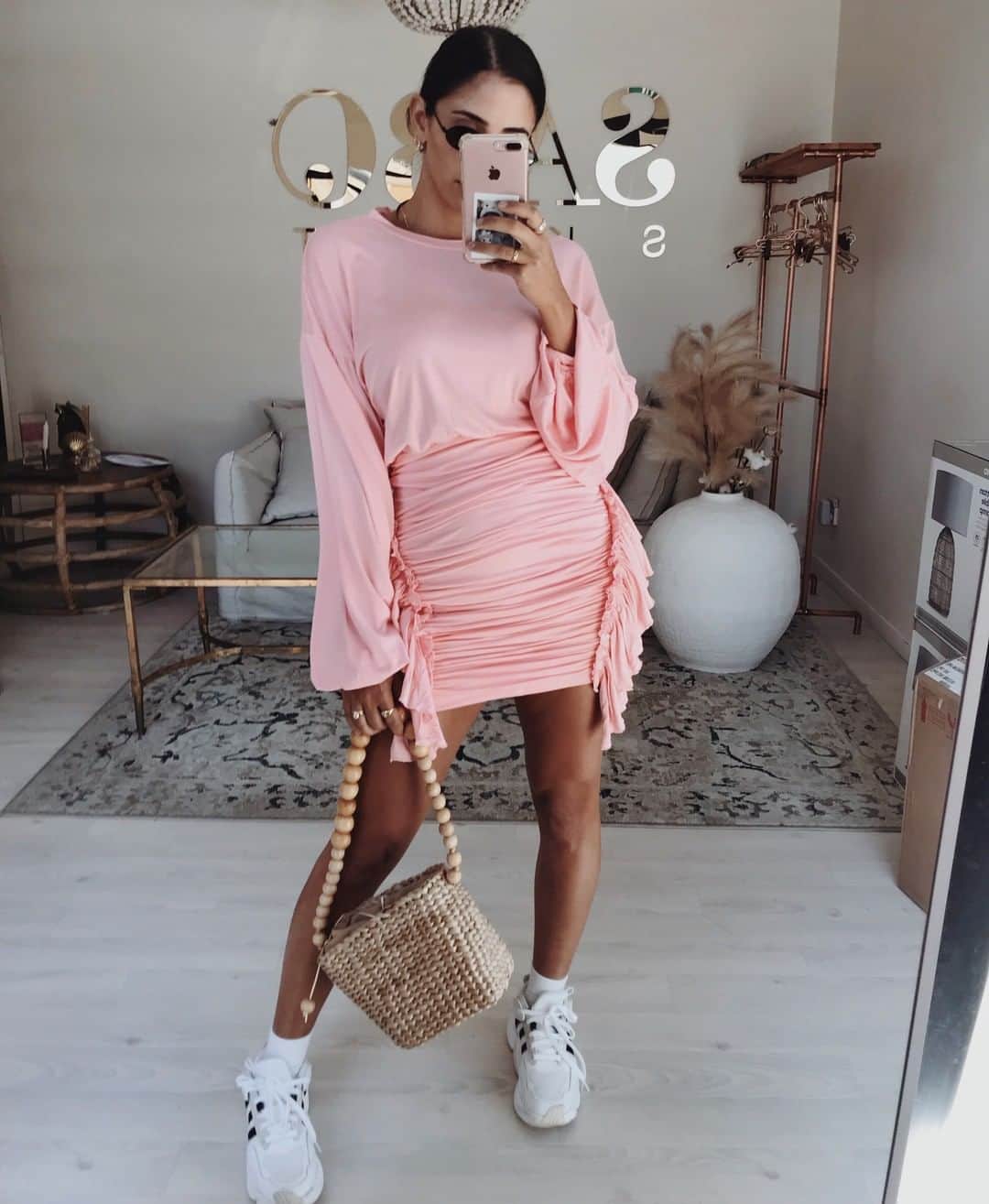 SABO SKIRTさんのインスタグラム写真 - (SABO SKIRTInstagram)「Stand out from the crowd in this baby 💕 our #javadress on angel @Thessy.k #saboskirt」9月14日 15時00分 - saboskirt