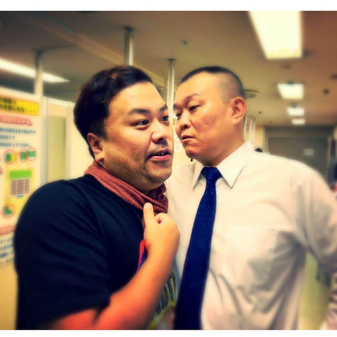 久保田和靖さんのインスタグラム写真 - (久保田和靖Instagram)「刑務官に無理矢理トイレで抱かれた。 ご褒美に 脱獄ルートきいてるよ。  #嘘の出口教えられたまたかよ懲役50年  #映画のオファーあるくらい絵になる #生きてきた渋みと眉間に寄せたきたシワの数が違う」9月14日 15時05分 - kubotakazunobu