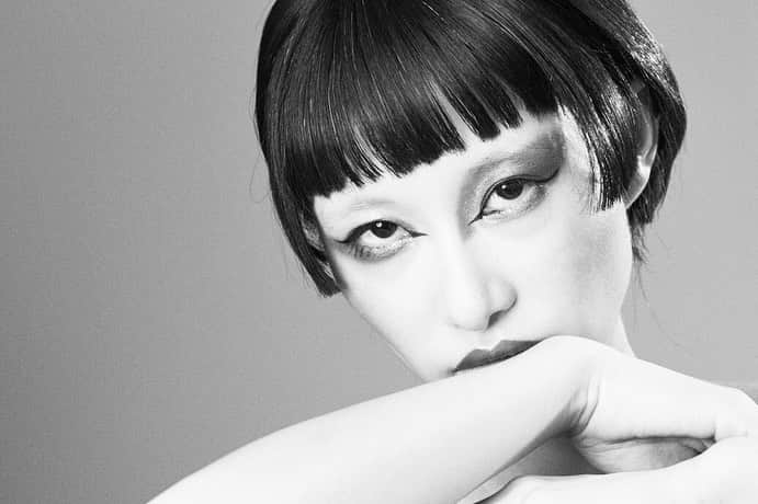 のインスタグラム：「Shot by @t.u107  Hair by @unohikaru  Makeup by @kotoekikuchi  Model @manahamada0222  #shooting #shoot #model #hairmake #hair #make #fashion #beauty #ファッション #モデル #stylist #オシャレ #ビューティ #art #manahamada #濱田茉奈」