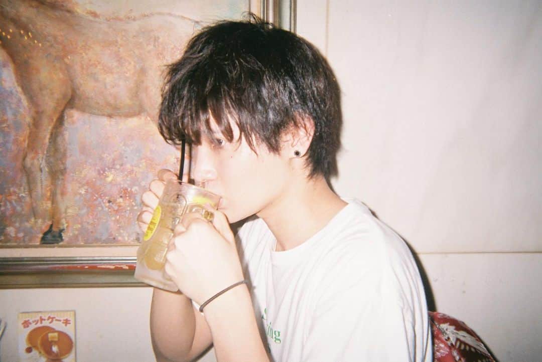 のインスタグラム：「なんだかちょっと秋らしい空気。  #film」