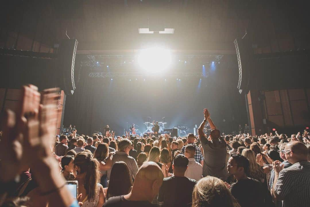 OneRepublicさんのインスタグラム写真 - (OneRepublicInstagram)「Much love Vegas. Thanks for hanging with us. 🙏」9月14日 15時54分 - onerepublic