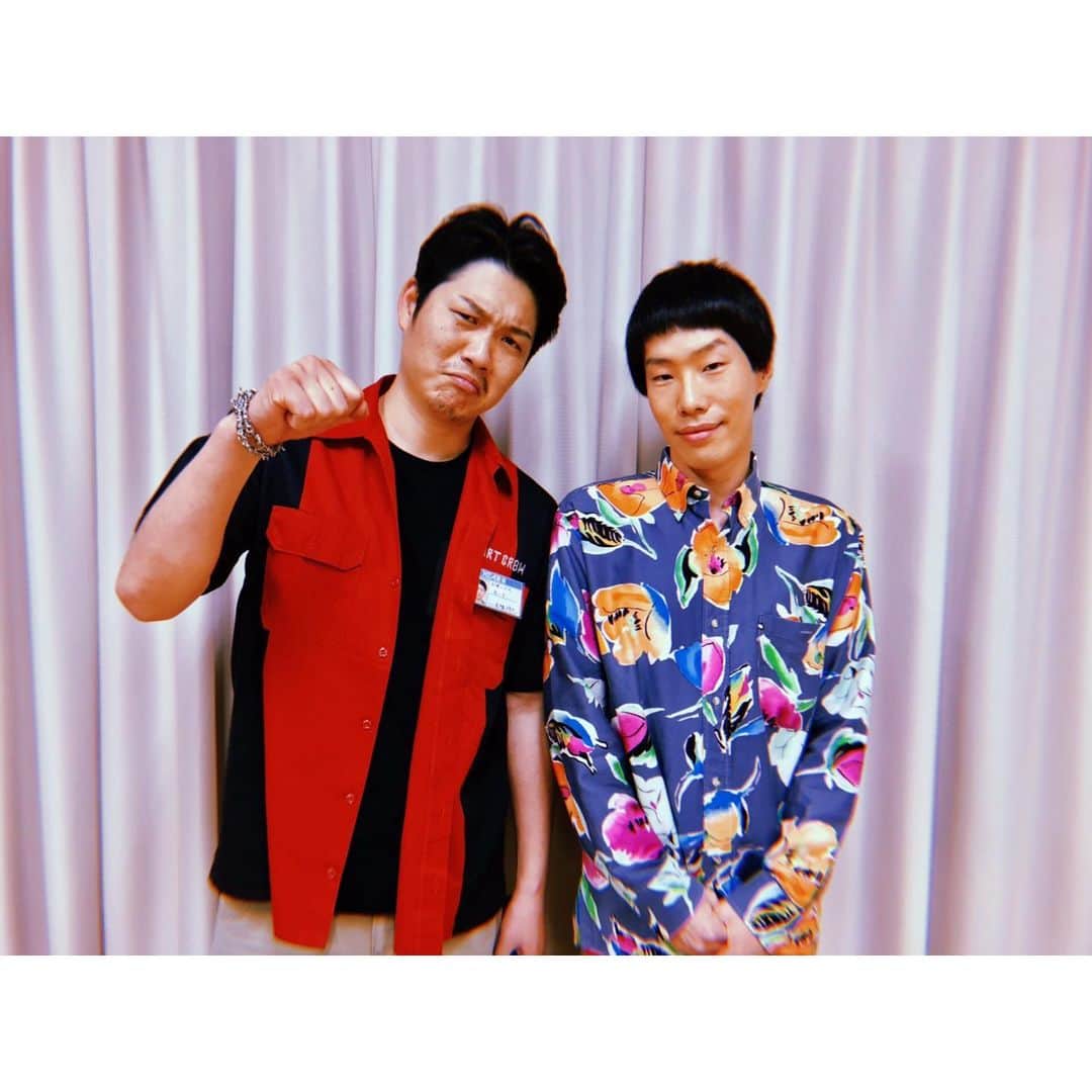 のインスタグラム：「‪📺⚡️今夜11:15〜 「べしゃり暮らし」最終回‬ ‪相方のまーくんがまたやってくれましたわ。 げんこつロデオの行く末も見たってください。 ‪🎤🔥👬‬ ‪#べしゃり暮らし‬ ‪#げんこつロデオ」