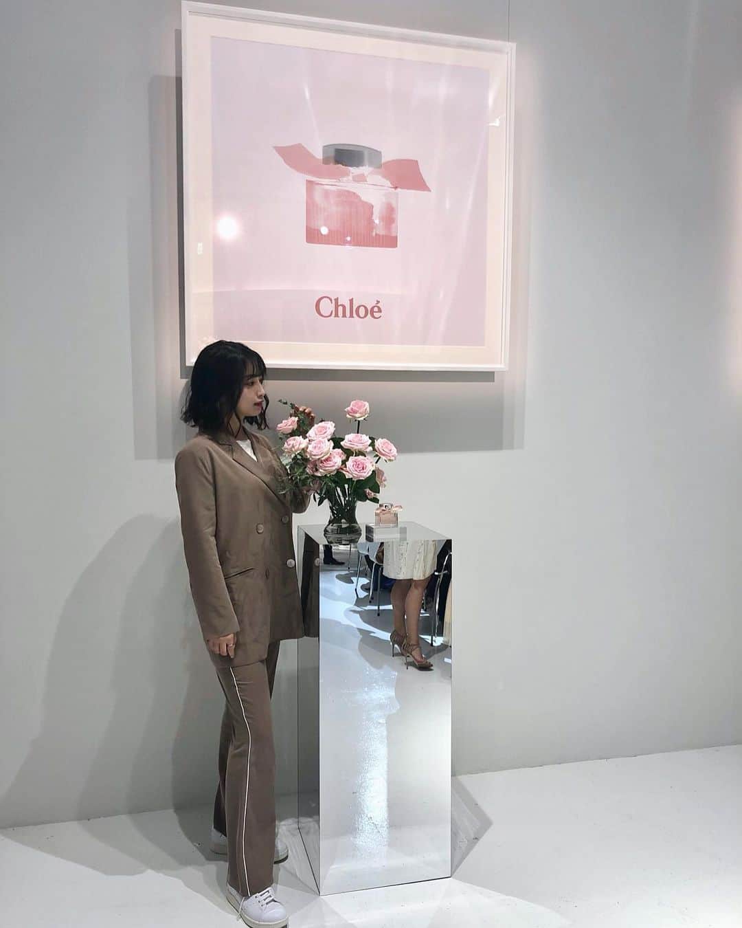 永井理子のインスタグラム：「Chloe L'EAU launch party💐  @chloe  #CHLOEGIRLS」