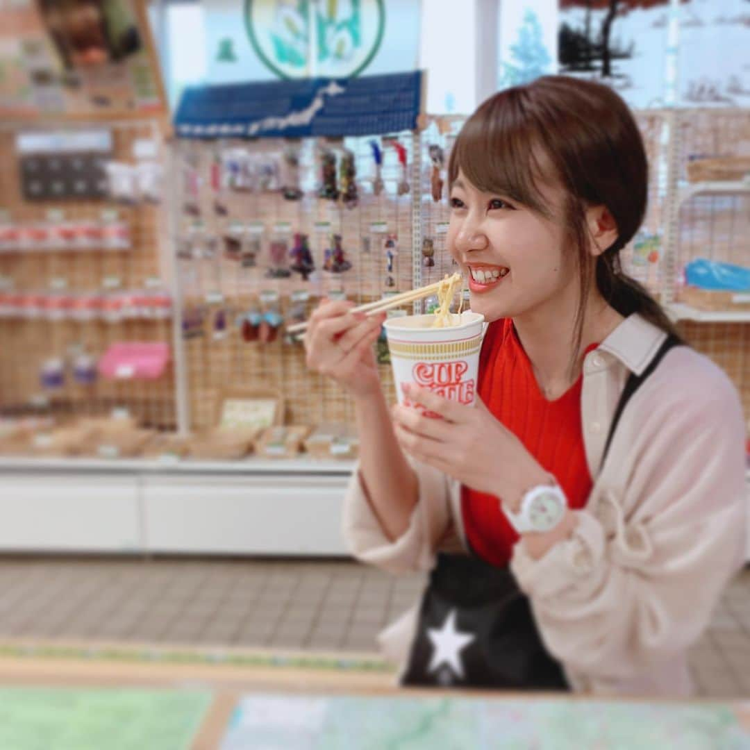 門脇佳奈子さんのインスタグラム写真 - (門脇佳奈子Instagram)「⭐️ 1🍜2🍜3🍜 * * * #ラーメン #カップヌードル #cupnoodle *」9月14日 17時22分 - kanakoofficial