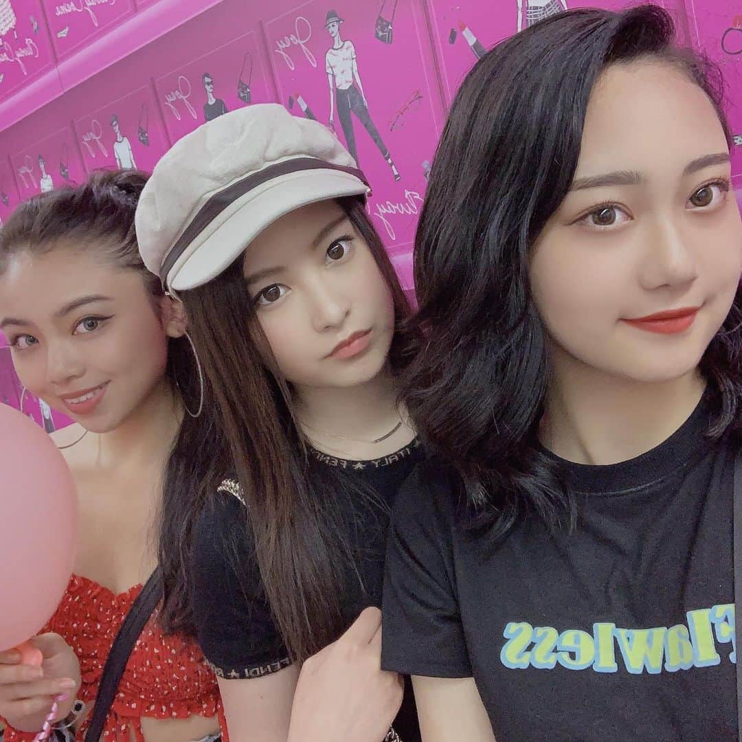 梶川永遠のインスタグラム：「LOFTのコスメフェスに行ってきました💗 試供品やお土産もたくさん頂いたので明日から使うの楽しみ✌︎✌︎ #loft #ロフト展示会 #ロフトのコスフェス #pr」