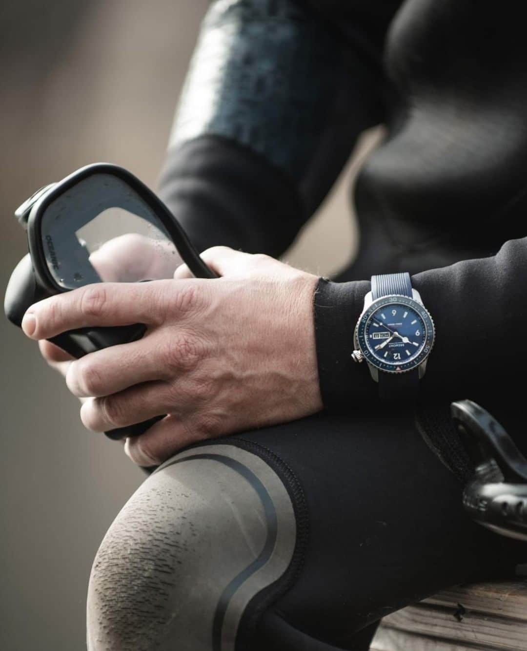 のインスタグラム：「WEEKEND ADVENTURES⁠ ⁠ A key design requisite for Bremont is that our watches are durable and at home both in the work place and in rather more physical environments. ⁠ ⁠ Where are you taking yours this weekend?⁠ ⁠ #bremont #travel #explore #outdoors #watches #testedbeyondendurance」