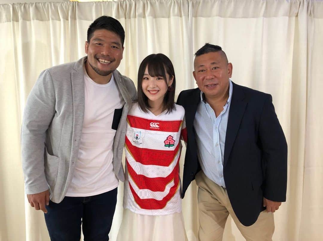 南端まいなのインスタグラム：「天空のRUGBY展、ありがとうございました！！ 明日もトークライブがあります！ ぜひ遊びに来てください✨✨✨ #畠山健介 さん #田村一博 さん #池袋 #池袋サンシャイン #rugby」