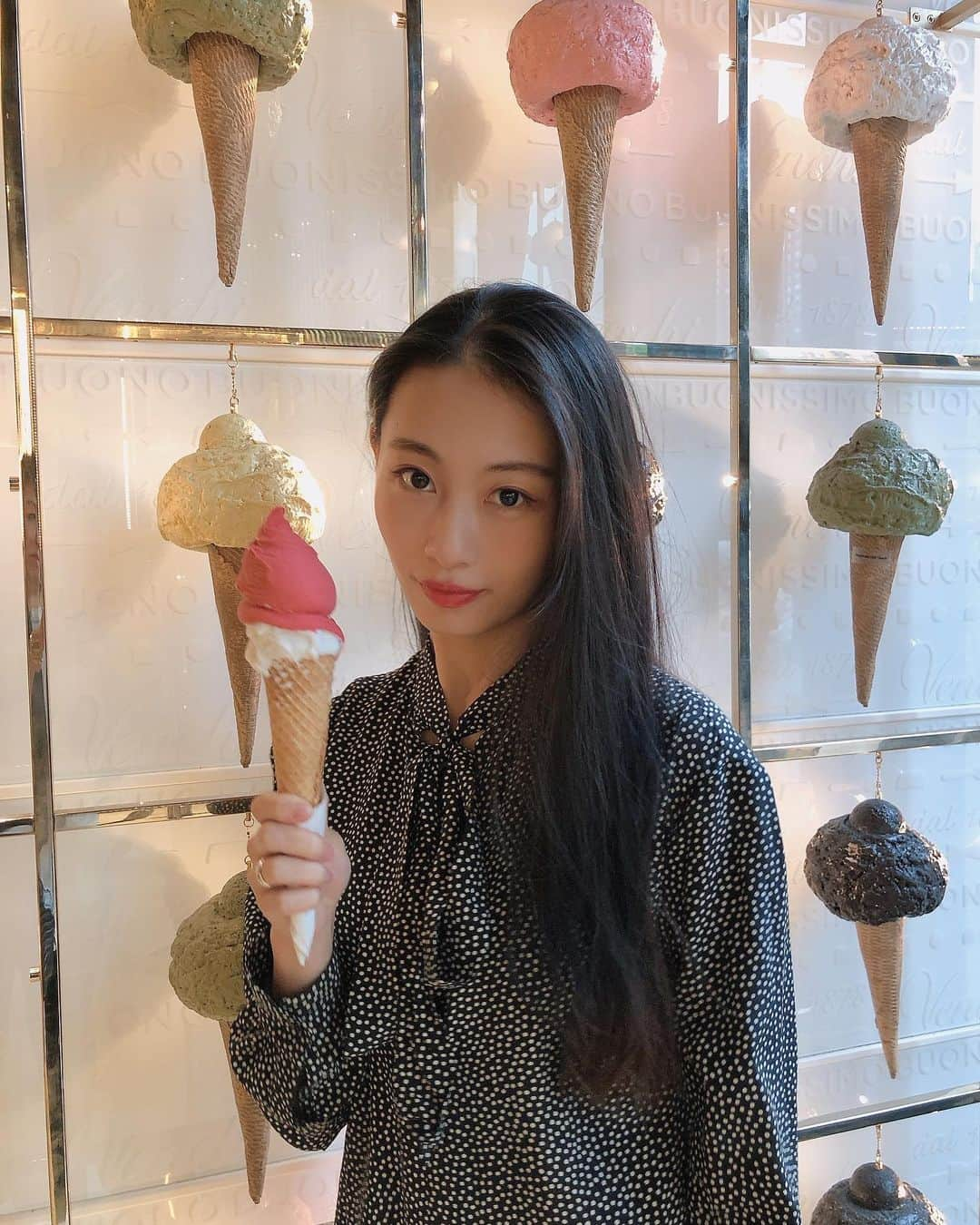 山木コハルさんのインスタグラム写真 - (山木コハルInstagram)「めちゃ美味しいアイス🍨  日本に帰ってきたよ  #ny #ニューヨーク #アイス #アイスクリーム」9月14日 21時01分 - yayamakoharyu